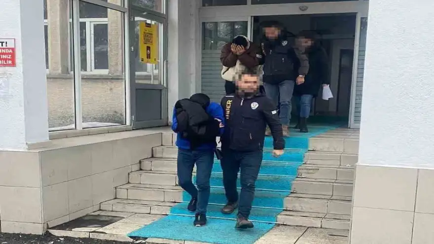 Ağrı’da 5 kişiyi dolandırıp üzerine kredi çeken şahıslar tutuklandı