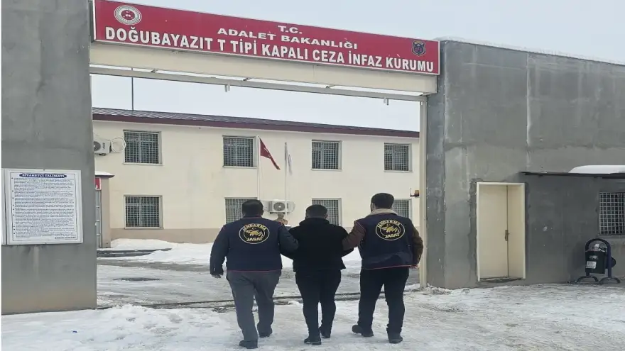 Ağrı’da uyuşturucu imalatından aranan şahıs yakalandı