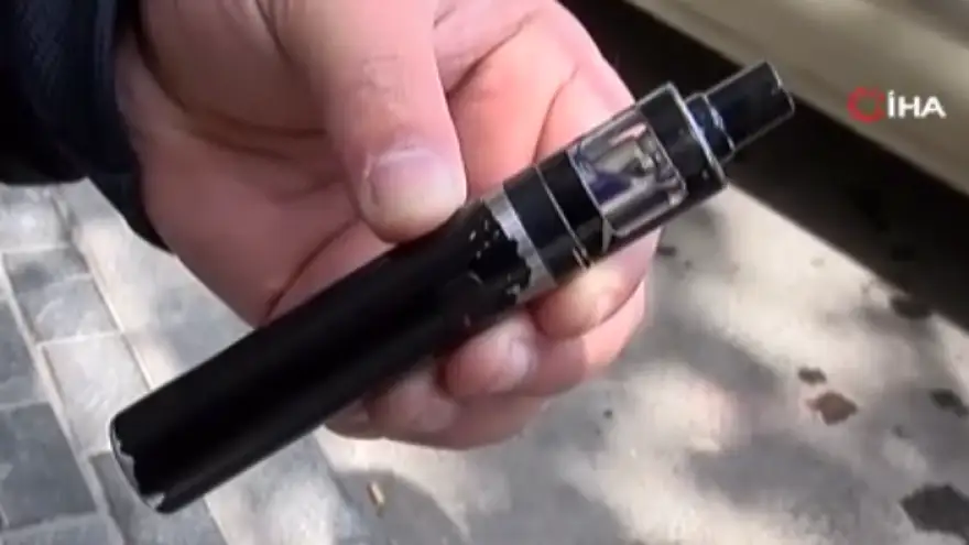 Elektronik sigara tehlikesi: Gençlerde sigara içme oranının 10 katına ulaştı