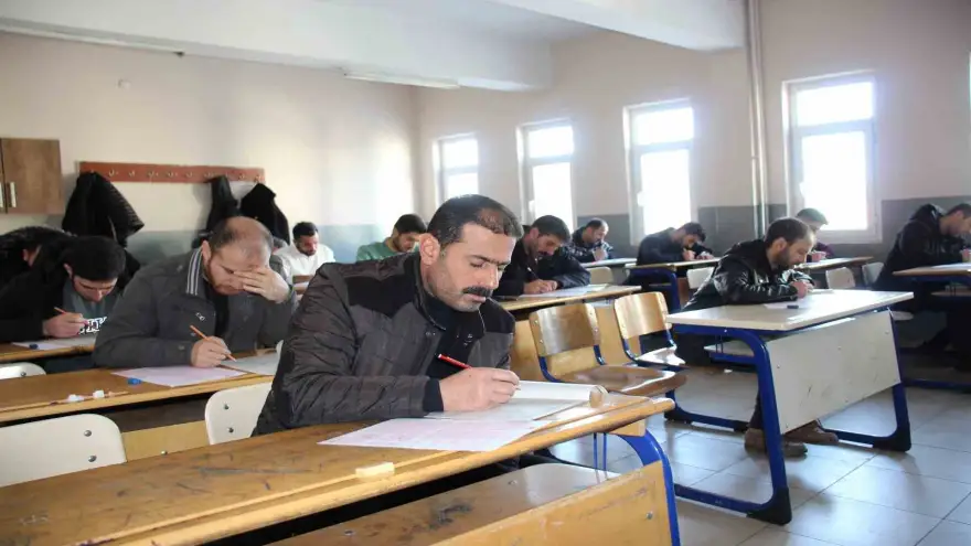 Ağrı’da öğrenciler ve aileleri Siyer Yarışmasında heyecanla ter döktü