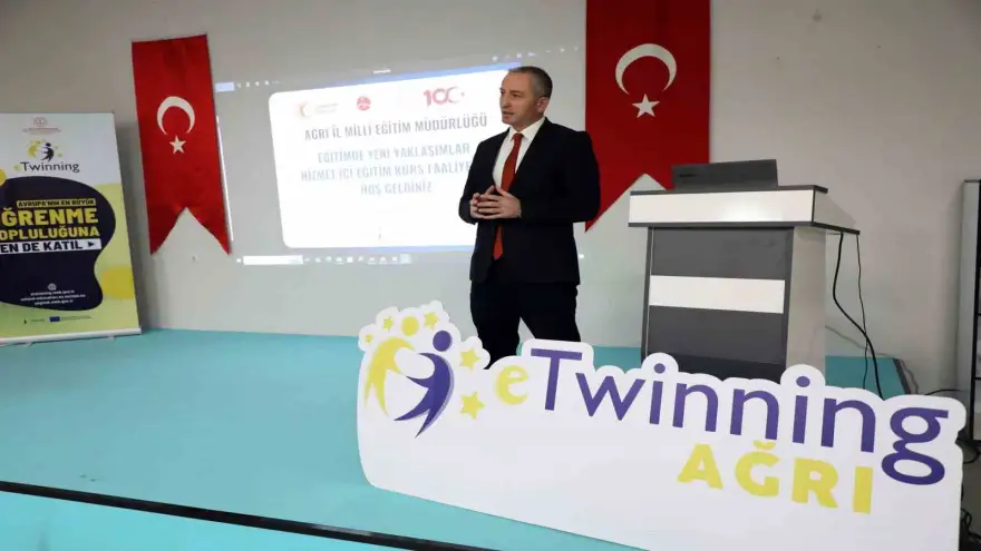 Ağrı’da öğretmenlere yönelik "Eğitimde Yeni Yaklaşımlar" kursu düzenlendi
