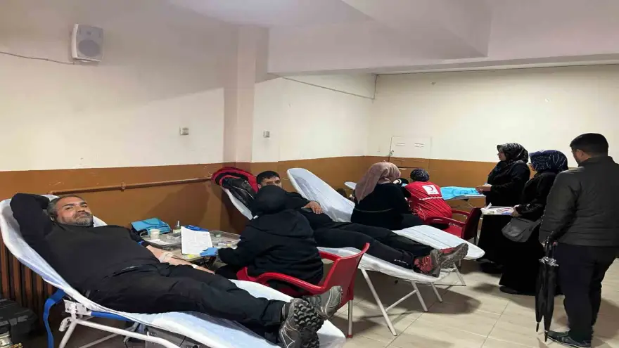 Ağrı’da ’Okulumda Kan’panya’ projesiyle kan bağışına yoğun ilgi