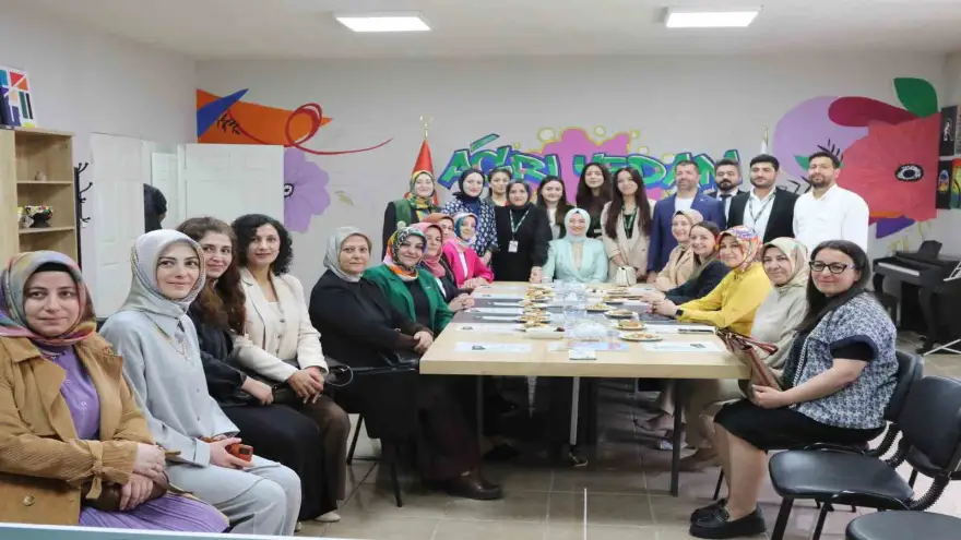 Ağrı’da bağımlılıkla mücadele toplantısı düzenlendi