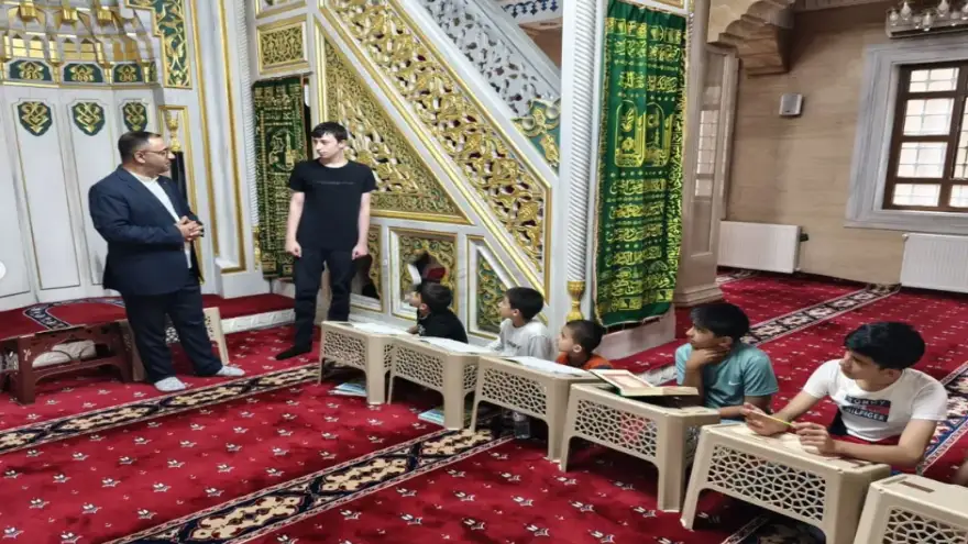 Müftü Demirkaynak Yaz Kur'an Kurslarını Ziyaret Etti