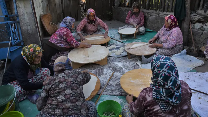 Erzincan’da paranın geçmediği gelenek devam ediyor