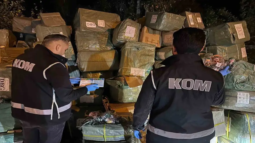 Doğubayazıt'ta 40 milyon liralık kaçak oyuncak ve kalem ele geçirildi