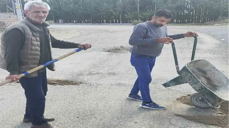 Şoförlerden Belediyeye tepki: "Yollar çukur deryasına döndü"