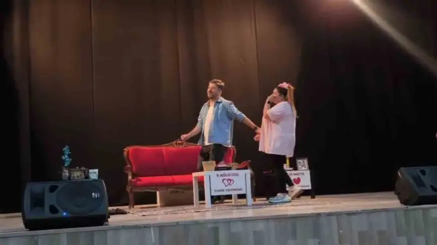 Ağrı’da "Ruh öküzüm" tiyatro oyunu sahnelendi