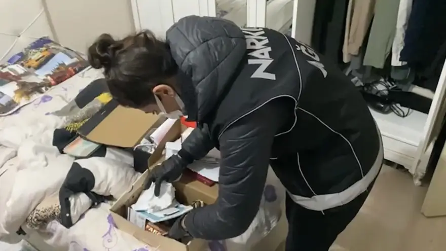 Ağrı’da eş zamanlı uyuşturucu operasyonunda 8 gözaltı