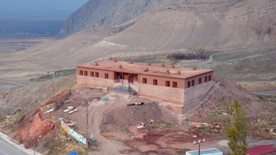 Doğubayazıt’ın Tarihi Hükümet Konağı Dağcılık Müzesi Oluyor