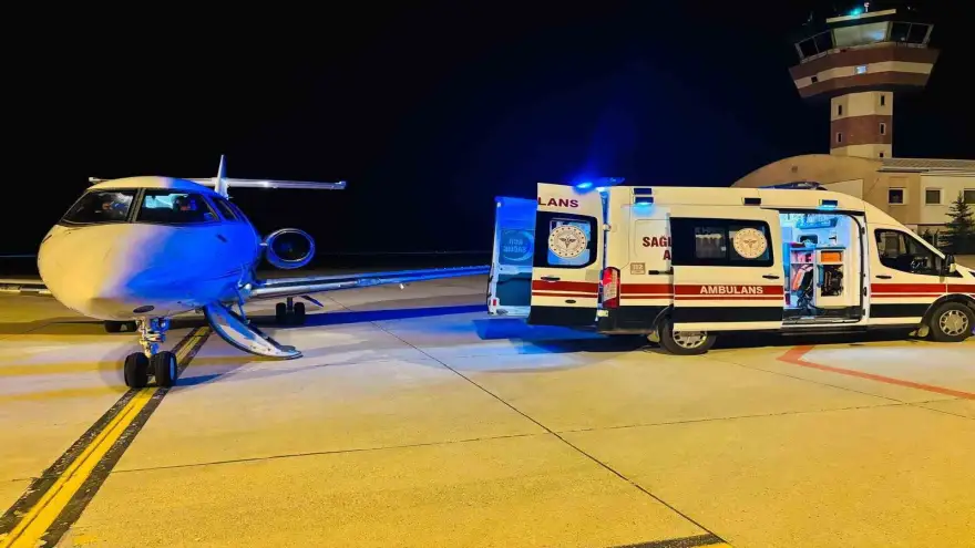 Ağrı’da kalp yetmezliği tanısı bulunan çocuk, uçak ambulansla Ankara’ya sevk edildi