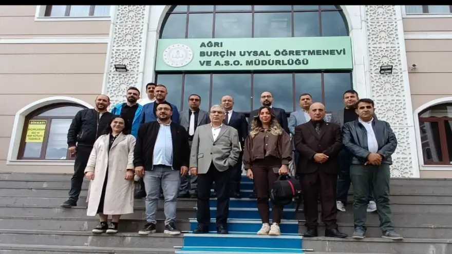 AĞRI’DA YEREL MEDYANIN GELECEĞİ MASAYA YATIRILDI: RESMÎ İLAN VE DİJİTAL DÖNÜŞÜM KONUŞULDU