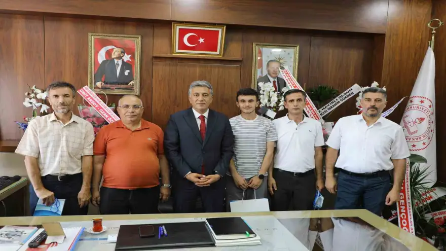 Ağrılı öğrenci Kur’an-ı Kerim’i Güzel Okuma Yarışması’nda Türkiye ikincisi oldu