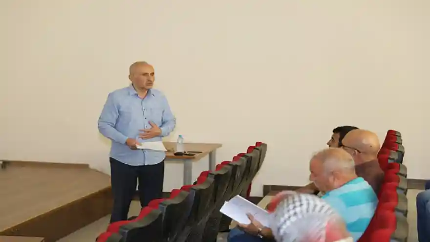 ÜNİVERSİTEMİZDE İSTATİSTİK OKUR YAZARLIĞI SEMİNERİ DÜZENLENDİ