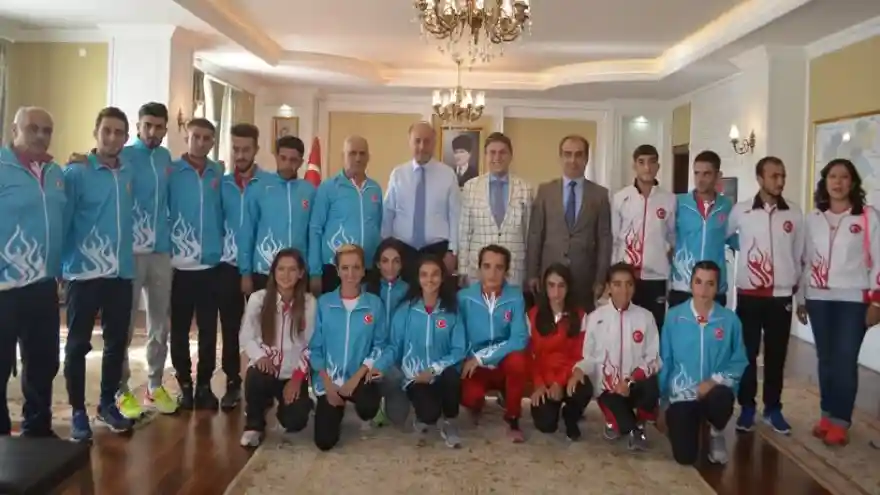 Milliler Dünya'yı Fethedecekler
