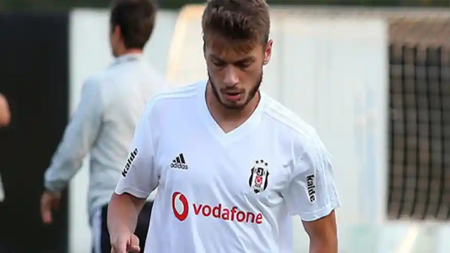 Ali Ece'ye göre gecenin sorusu: Llajiç neden oyundan alındı?
