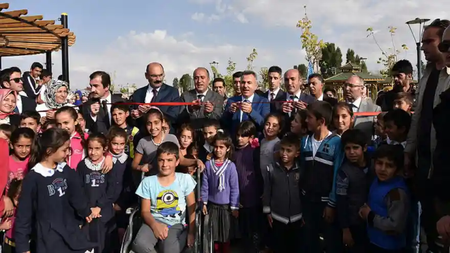 Ağrı'da Düzenlenen Bulut Parkı Törenle Açıldı