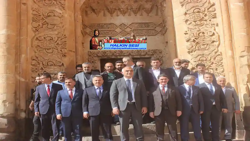 KÜLTÜR VE TURİZM BAKANI ERSOY DOĞUBAYAZIT'TA