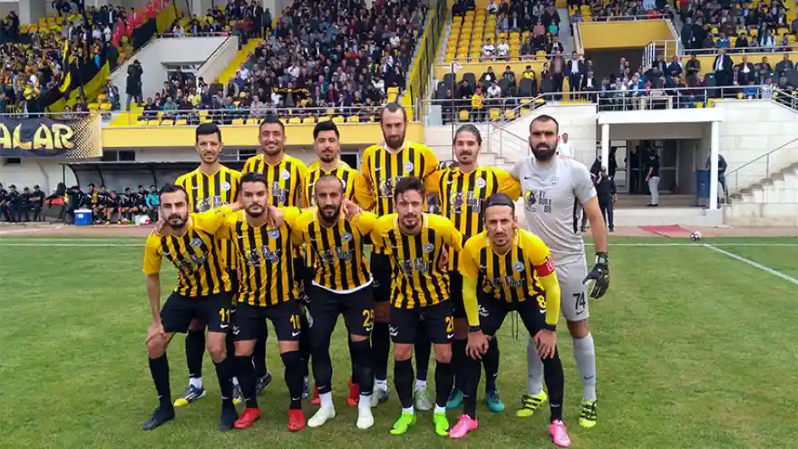 Hem Namağlup Hem Lider
