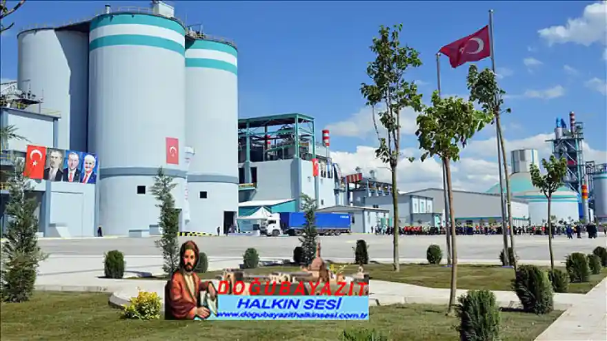 AĞRI ÇİMENTO FABRİKASI SIKIŞTIRILMIŞ BETON YOL (SSB) YAPIMINA BAŞLADI