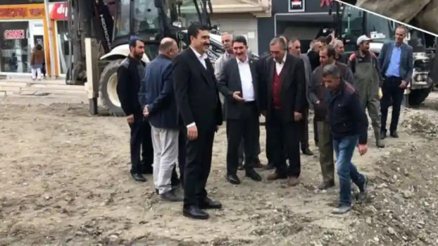 Ağrı Milletvekili Çelebi Dörtyol Kavşağında İncelemelerde Bulundu