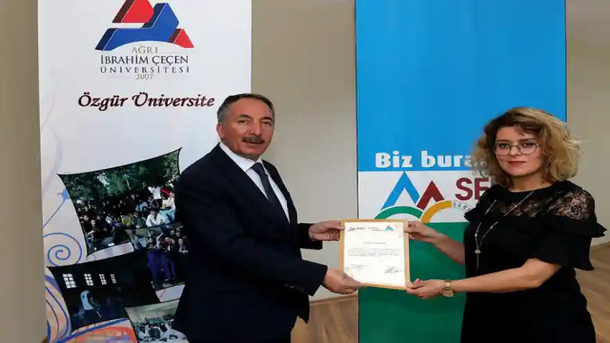 AİÇÜ'de Proje Döngüsü Yönetimi ve Proje Hazırlama Eğitimi Verildi