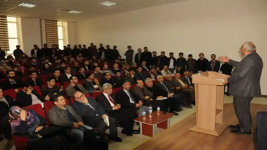 "Vahdeti Tevhide Dönüştüren İrfanımız" Konulu Konferansa Yoğun İlgi