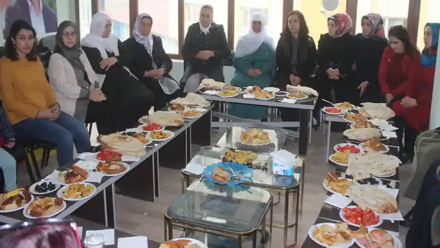 KADINA ŞİDDETE HAYIR