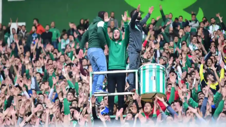 Bursaspor'un kaptanı Ertuğrul Ersoy amigoluk yaptı!