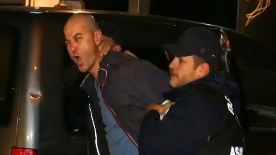 Papağana işkence videosu yayımlayan Murat Özdemir'e ünlülerden tepki
