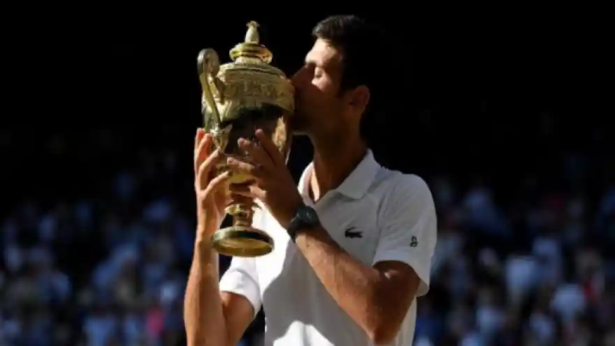 Avrupa'da yılın sporcusu Djokovic
