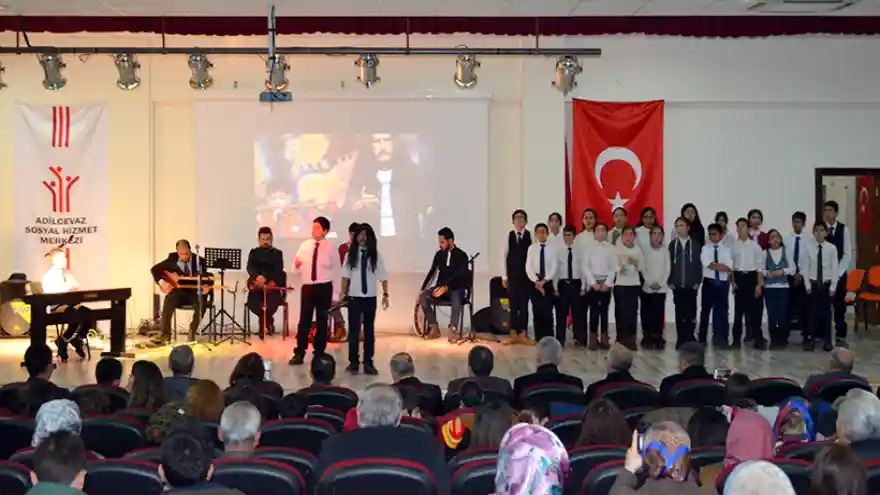 Barış Manço Şarkılarıyla Anıldı
