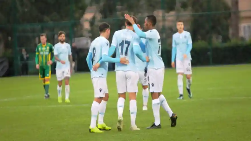 Başakşehir, hazırlık maçında Ado Den Haag'ı rahat geçti