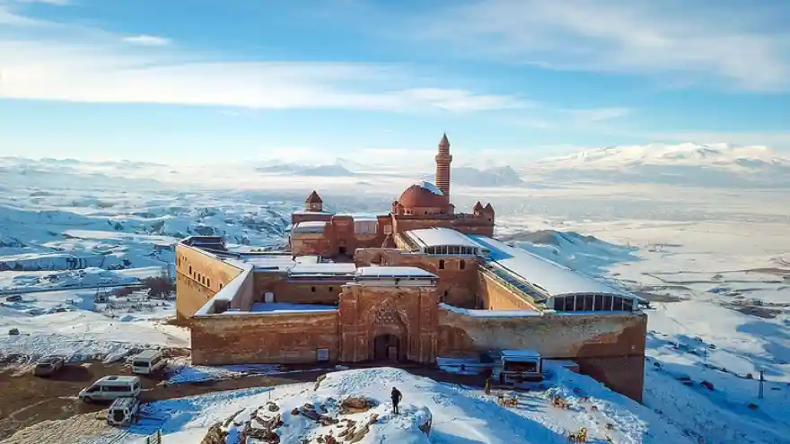 İshak Paşa Sarayı ihtişamıyla hayran bırakıyor