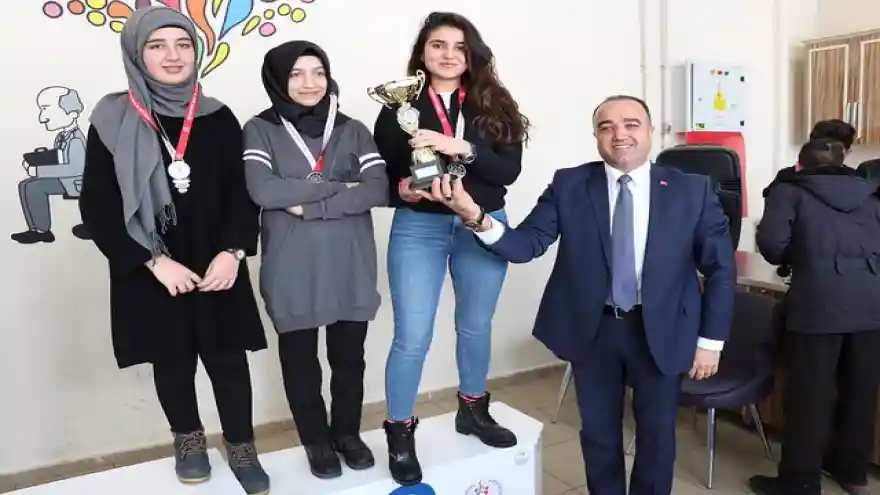 Masa Tenisi, Hentbol ve Satranç İl Birincilikleri Sona Erdi