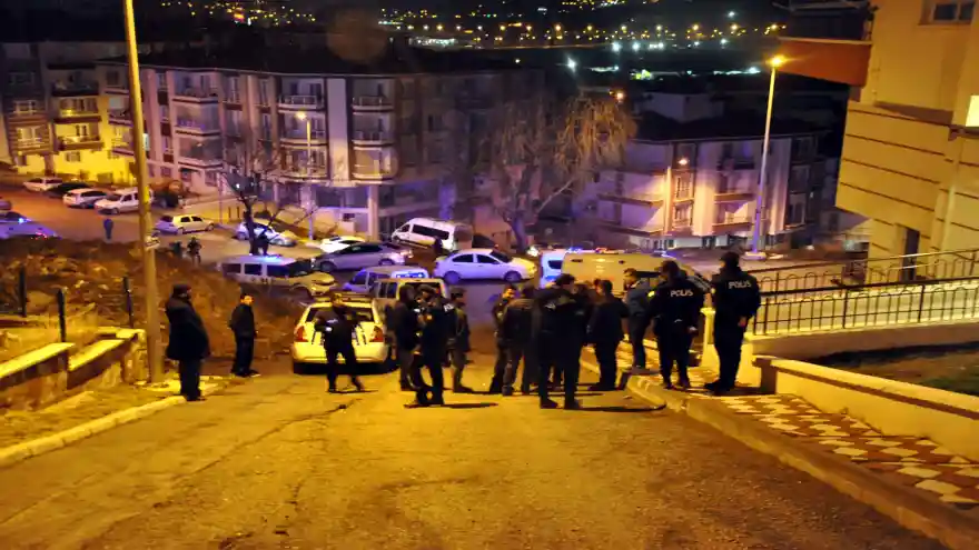 16 yaşındaki kız, tartıştığı babasını öldürdü
