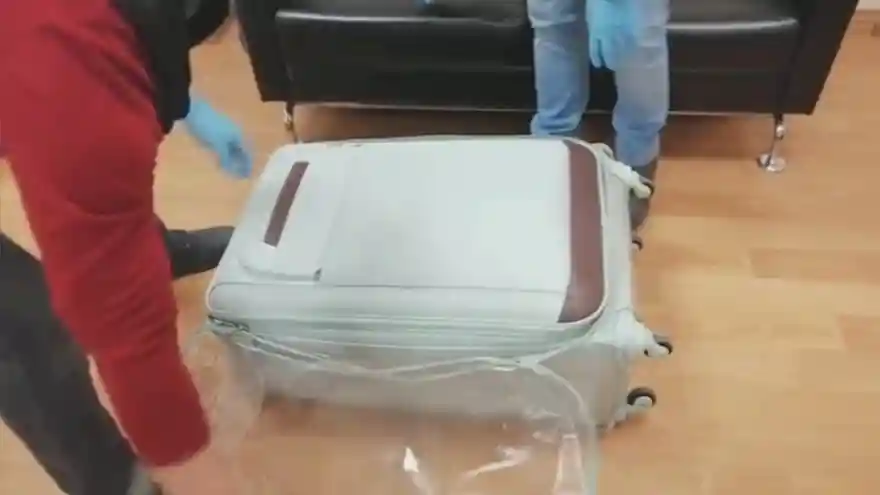 Atatürk Havalimanı'nda sahibinin almadığı valizde 131 bin 500 uyuşturucu hap bulundu