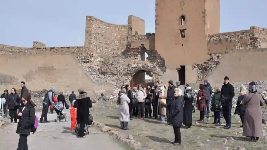 40 KAPALI KENT ANİ'YE YOĞUN İLGİ