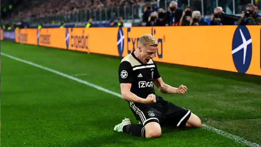 Ajax, Londra'da Tottenham'ı devirdi!