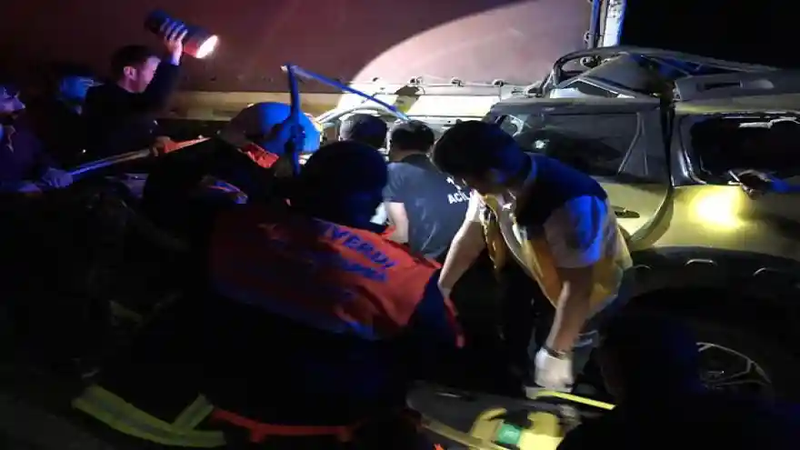 DOĞUBAYAZIT'TA TRAFİK KAZASI 1 ÖLÜ.