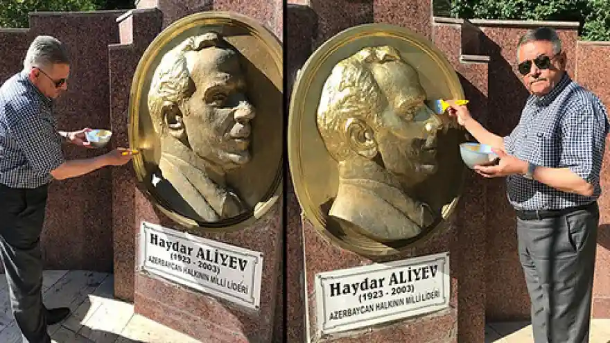 Her Ay Büstü Boyuyor