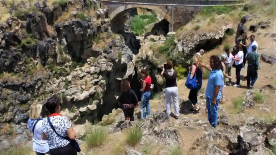 Gezginler, Van'ın güzellikleri karşısında mest oldu