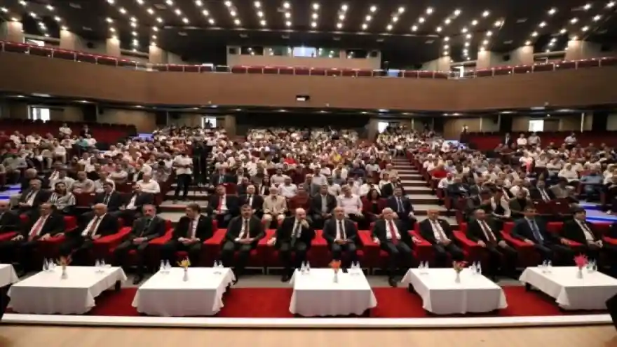 Rektör Karabulut, Türkiye'nin Fırsat Penceresi: "Türk Yükseköğretimi" toplantısına katıldı
