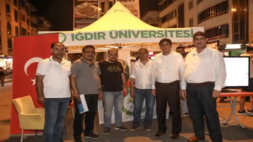 IĞDIR ÜniversiteSİ Tercih Dönemi İçin Vali Yolunda Tanıtım Standı Kurdu
