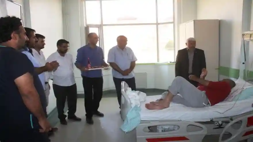 HÜDA PAR Doğubayazıt İlçe Başkanlığından hastalara ziyaret 