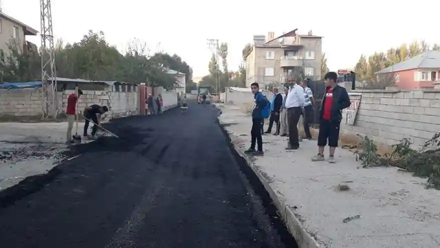 ASFALT ÇALIŞMALARI HIZ KAZANDI