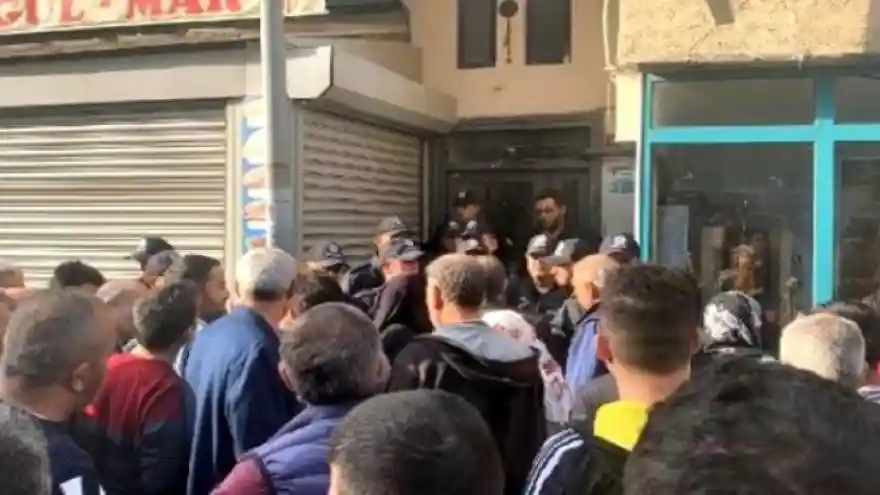 Akrabalar arasında çıkan silahlı kavga! 3 kişi yaşamını yitirdi.