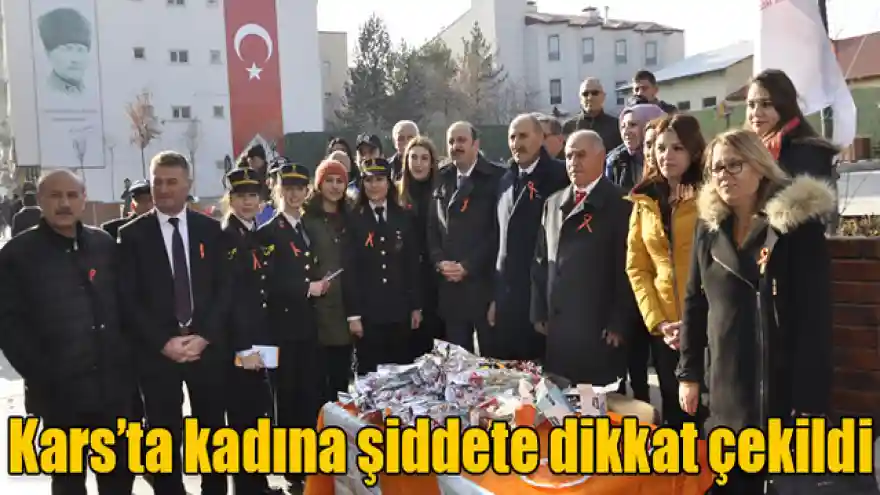 Kars'ta kadına şiddete dikkat çekildi