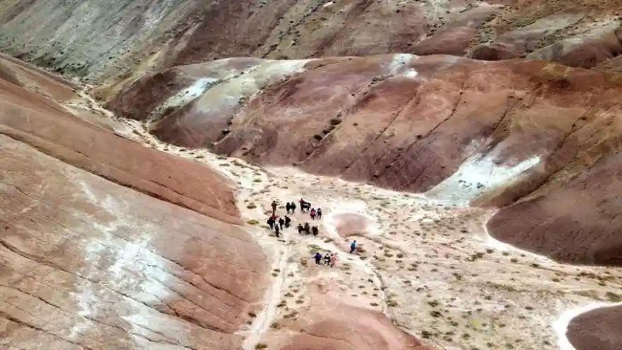 Gökkuşağı Tepeleri her mevsim ziyaretçilerini cezbediyor