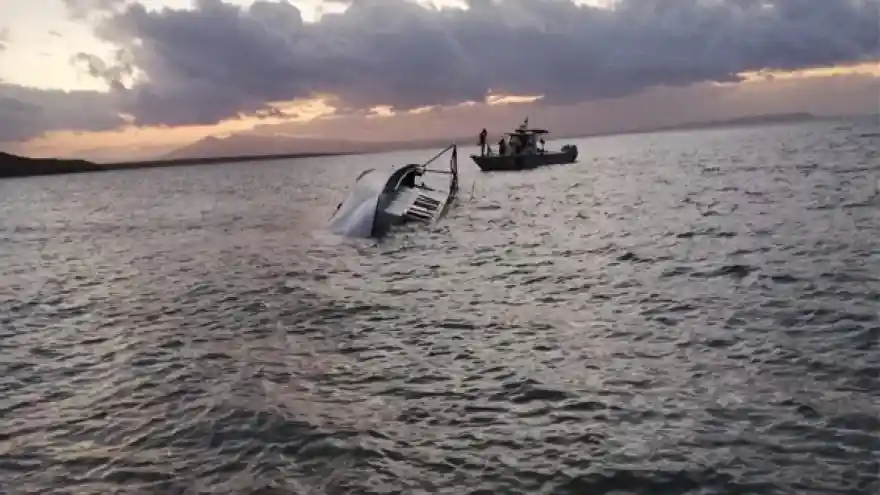 Van Gölü'nde korkunç olay! Tekne battı: 7 ölü, 64 yaralı 